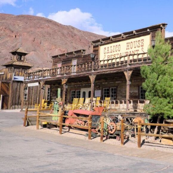 Meet your Posher, Andrea - Picture 1 of 1